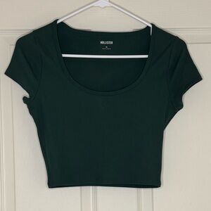 Hollister Forest Green Scoop Neck Cropped Tee